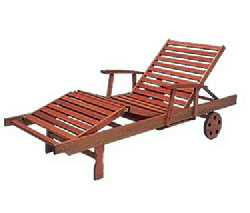 Eucalyptus Wood Steamer Chair with Wheels