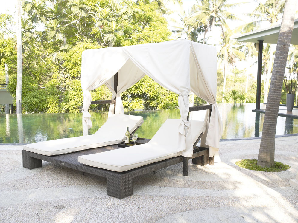 Outdoor Wicker Double Chaise Lounge Canopy [2934skyline]  $1,149.00